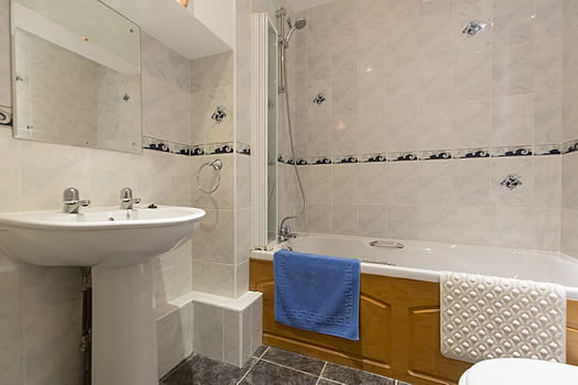 Ensuite bathroom